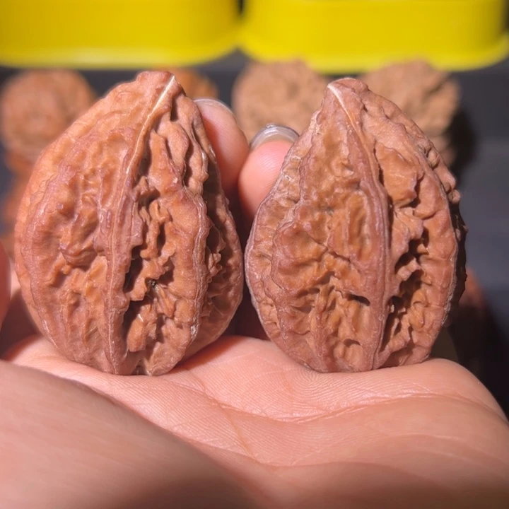 文玩核桃吊坠核桃69