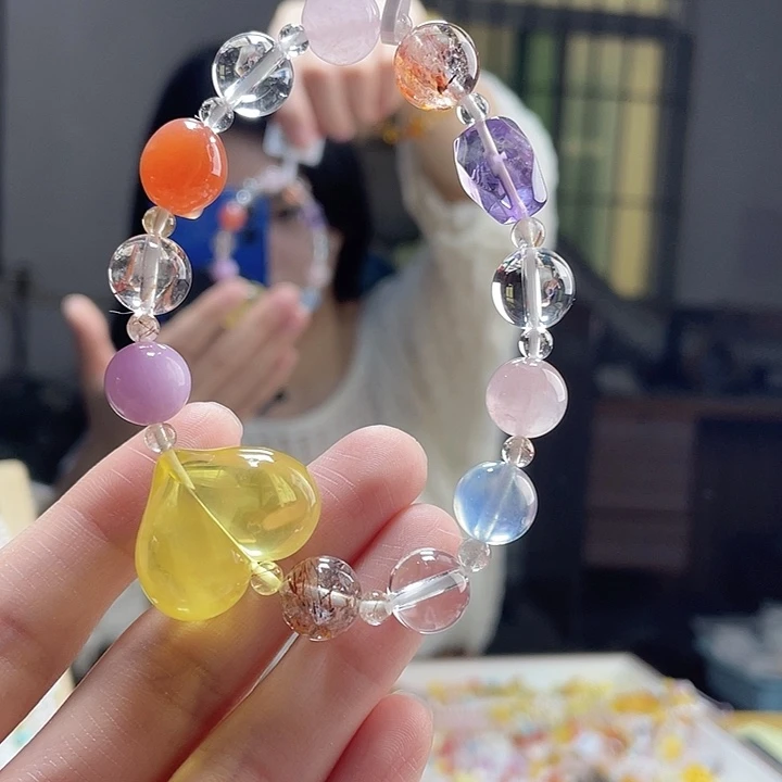 琥珀未镶嵌裸石手串