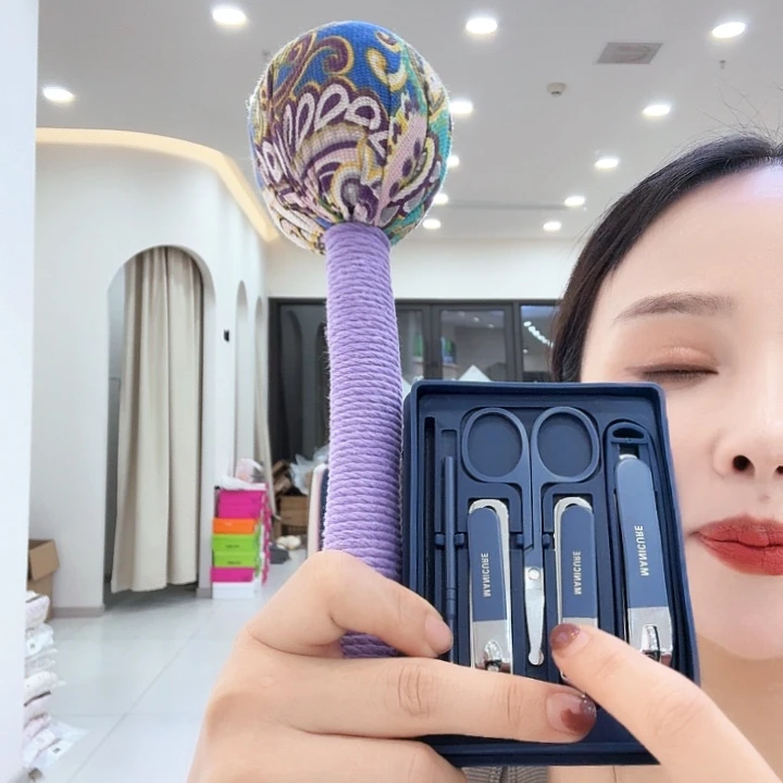 指甲刀➕艾草锤组合上衣两件套