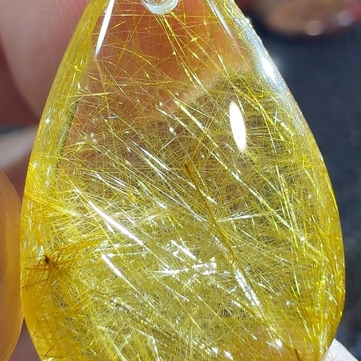 小***趣颈饰水晶未镶嵌你