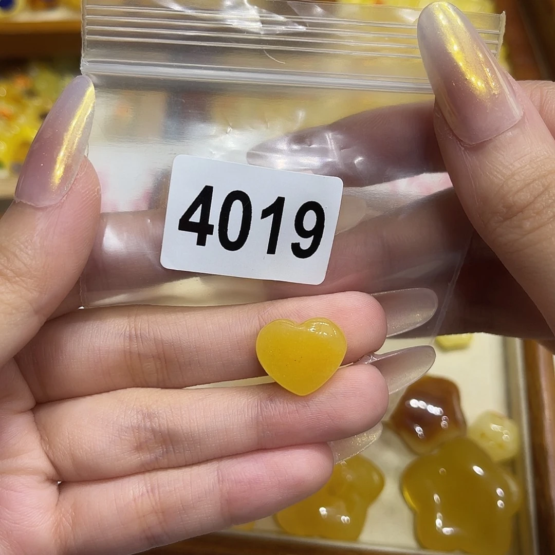 一***念琥珀未镶嵌裸石蜜蜡