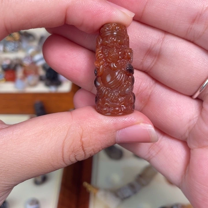 玛瑙/玉髓未镶嵌颈饰70象神