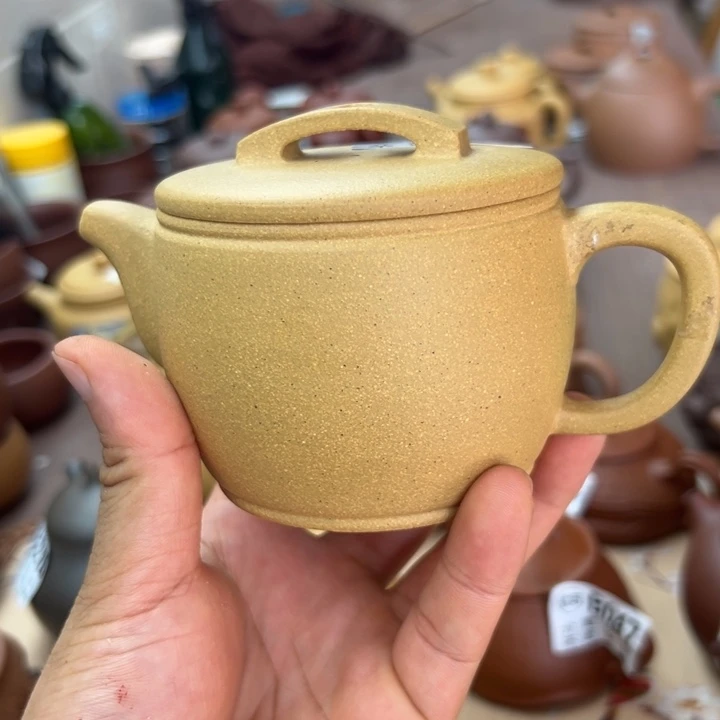 紫砂茶壶黄金段汉瓦240左右瑕疵不挑