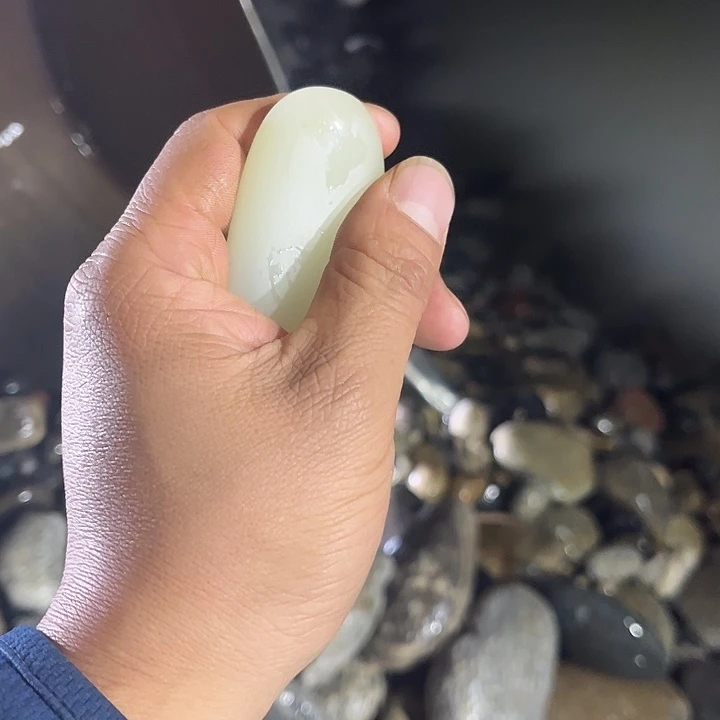 未镶嵌和田玉（糖玉）挂件