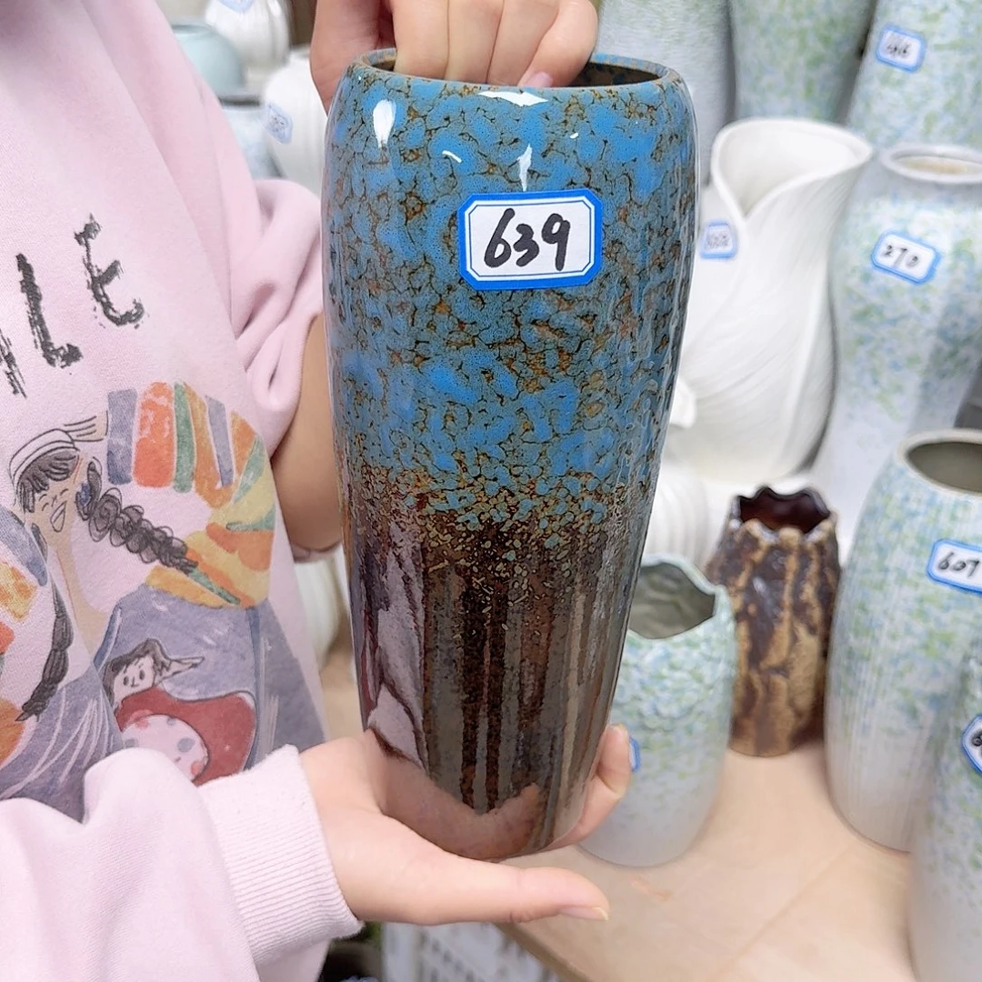 639号陶瓷高25厘米一个