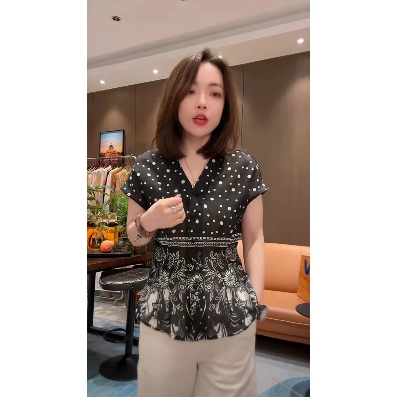 设计感撞色法式波点洋气衬衫1985