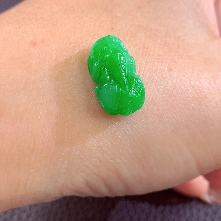 定制翡翠未镶嵌翡翠