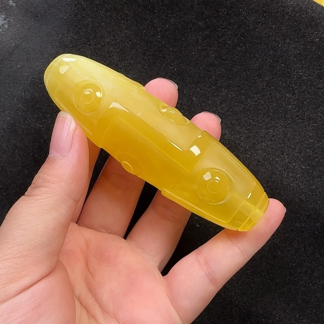 蜜蜡未镶嵌珠宝奇石