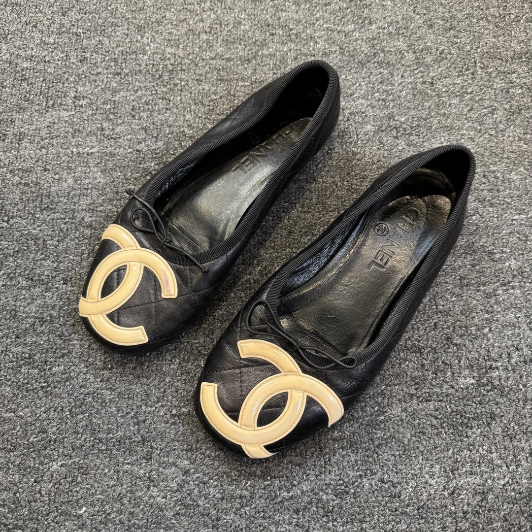 95新 Chanel/香奈儿 黑色平底鞋 35码/2640