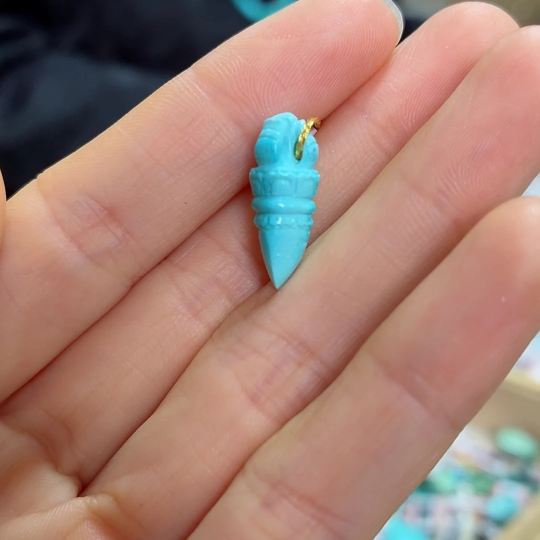 未镶嵌绿松石珠宝奇石