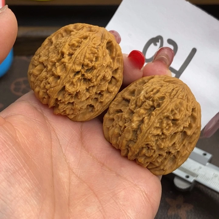 文玩核桃吊坠南疆