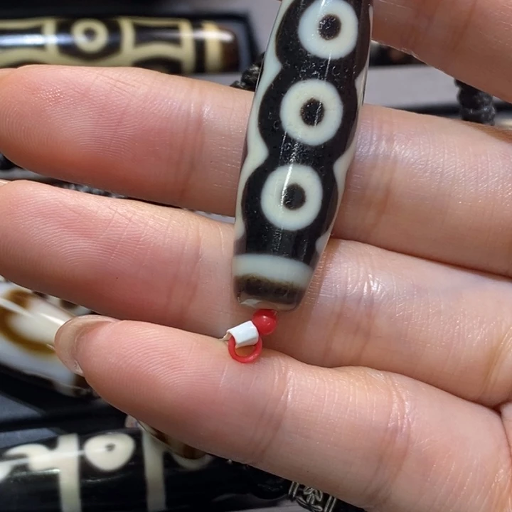 大***人玛瑙/玉髓（覆膜）未镶嵌颈饰