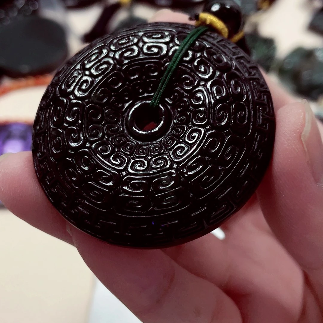 翡翠未镶嵌颈饰先鉴后发一物一证