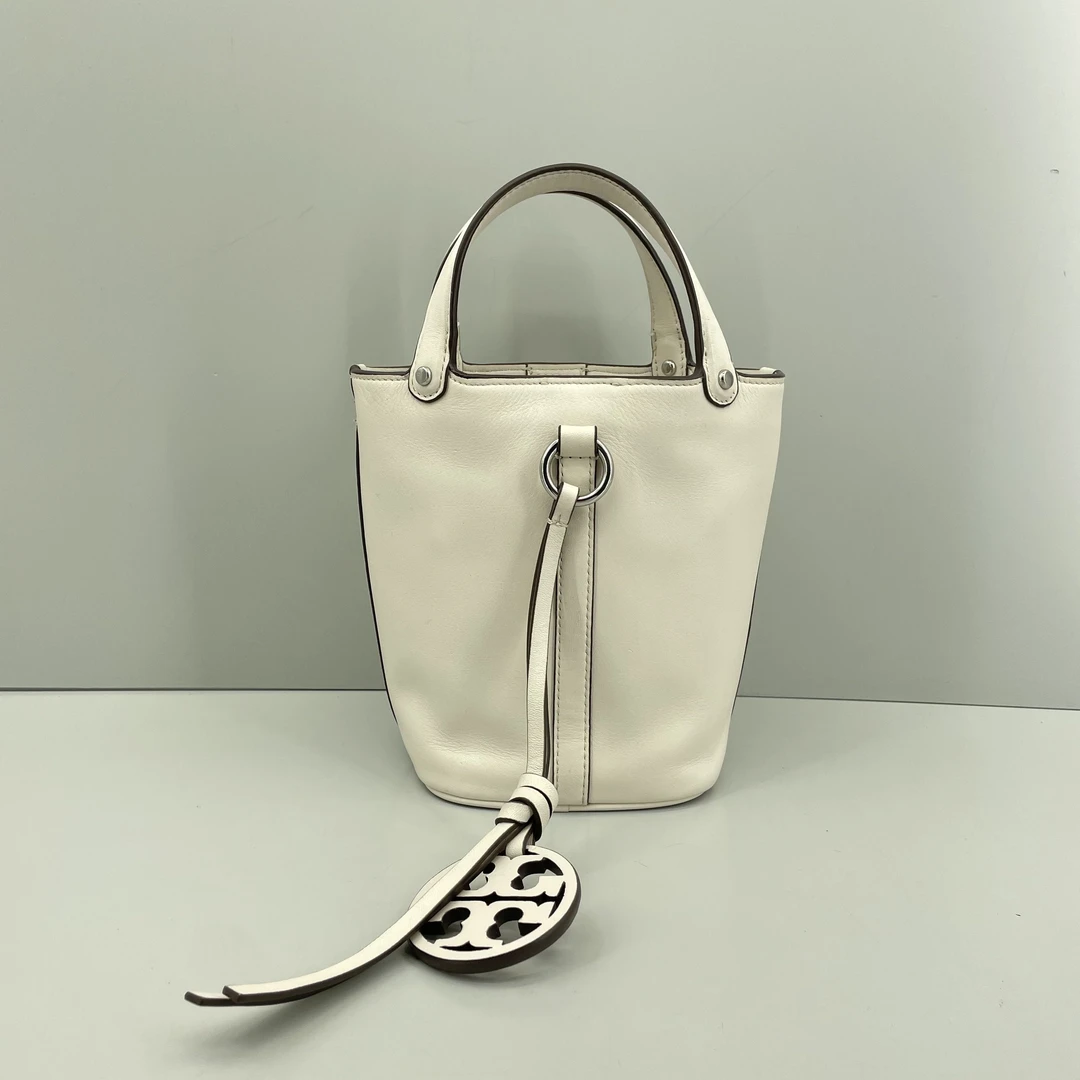 95新 TORY BURCH/汤丽柏琦 Miller白色水桶包14x18x13cmE011507