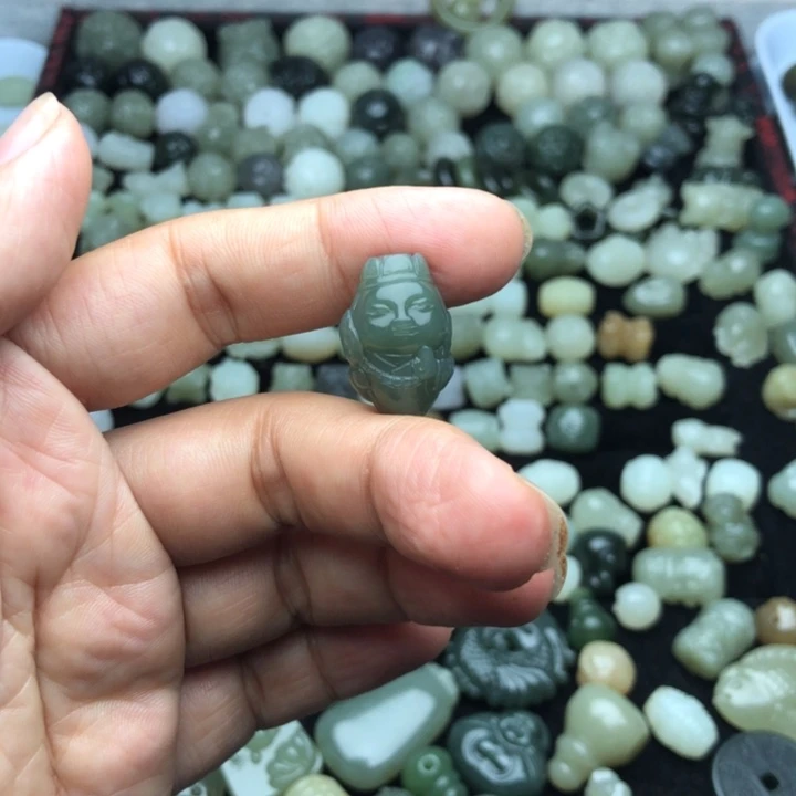 【闪购商品】和田玉未镶嵌颈饰