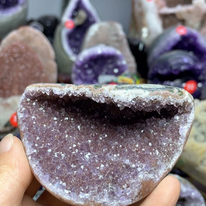 水晶摆件未镶嵌捡漏