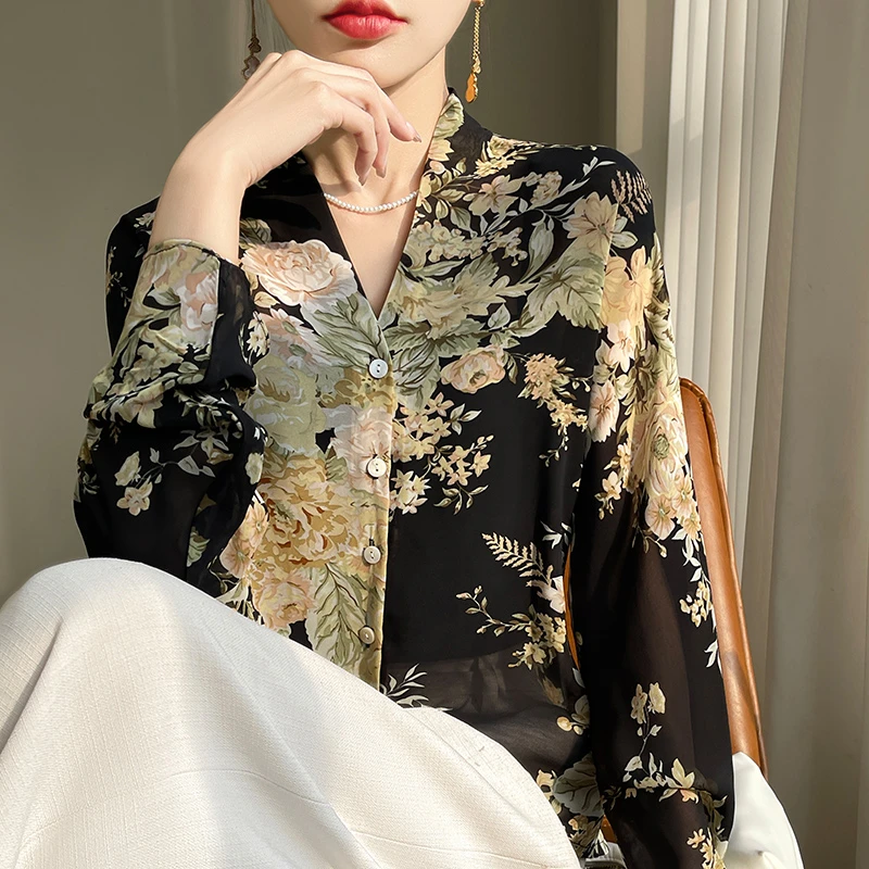 羊范薄款V领气质印花乔其纱衬衫女百搭显瘦微透单排扣长袖防晒衫