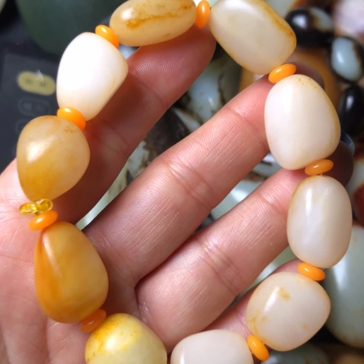 和田玉未镶嵌珠宝奇石