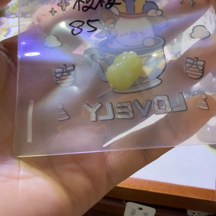 枝***蔓未镶嵌手镯和田玉