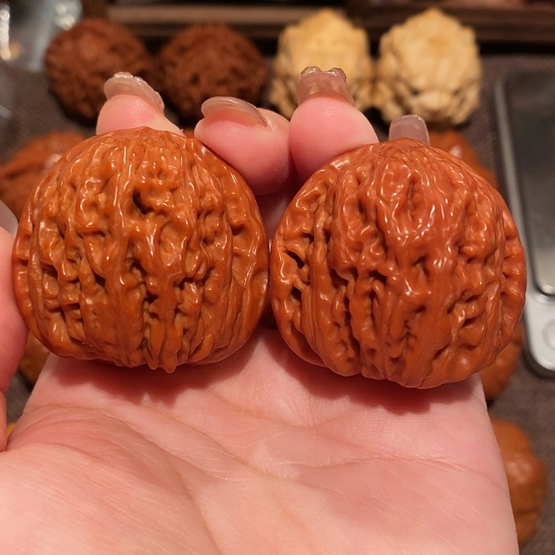 文玩核桃吊坠39.8泥鳅背1624