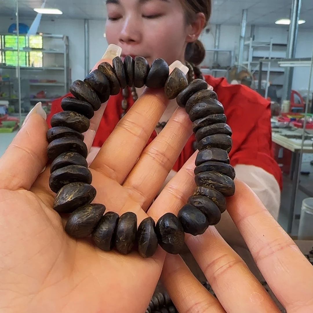 沉香手串多样性发货1条流油王沉水1531