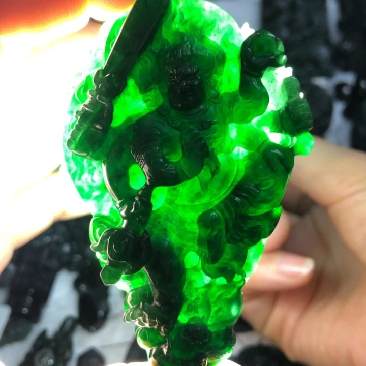 定制翡翠未镶嵌三头六臂不动明