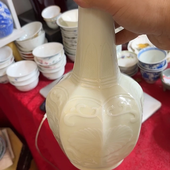 东***起陶瓷摆件不固定一件
