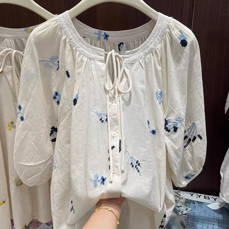 休闲花边刺绣短袖衬衫夏季新品韩系温柔风大码显瘦女士减龄上衣潮