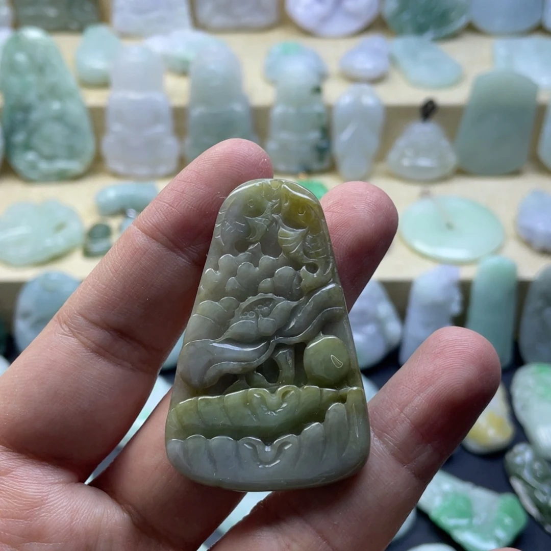 翡翠未镶嵌颈饰纯天然翡翠