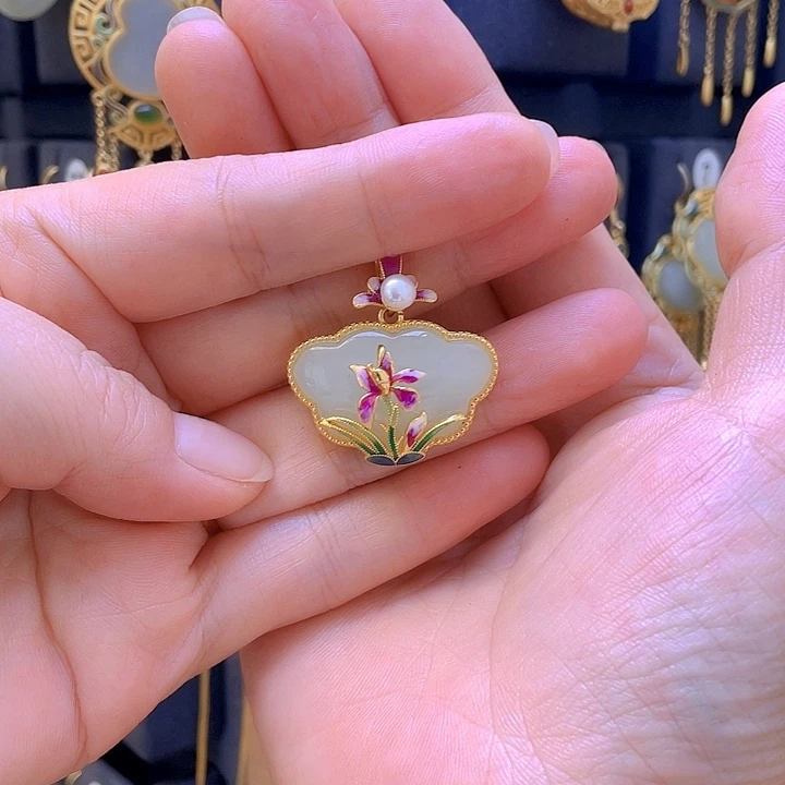 颈饰银S925镀金镶嵌和田玉