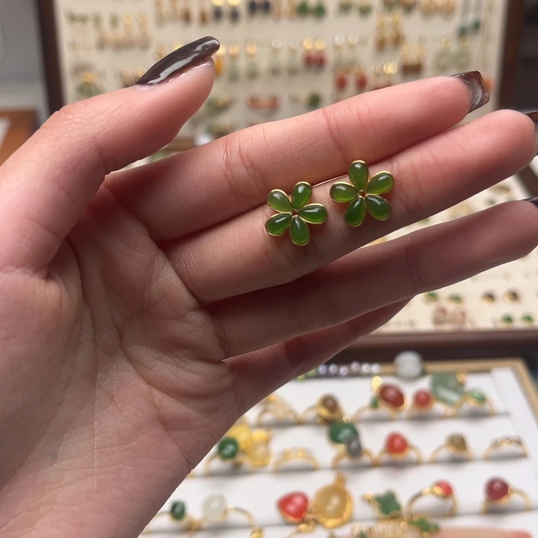 和田玉银S925镀金镶嵌耳坠