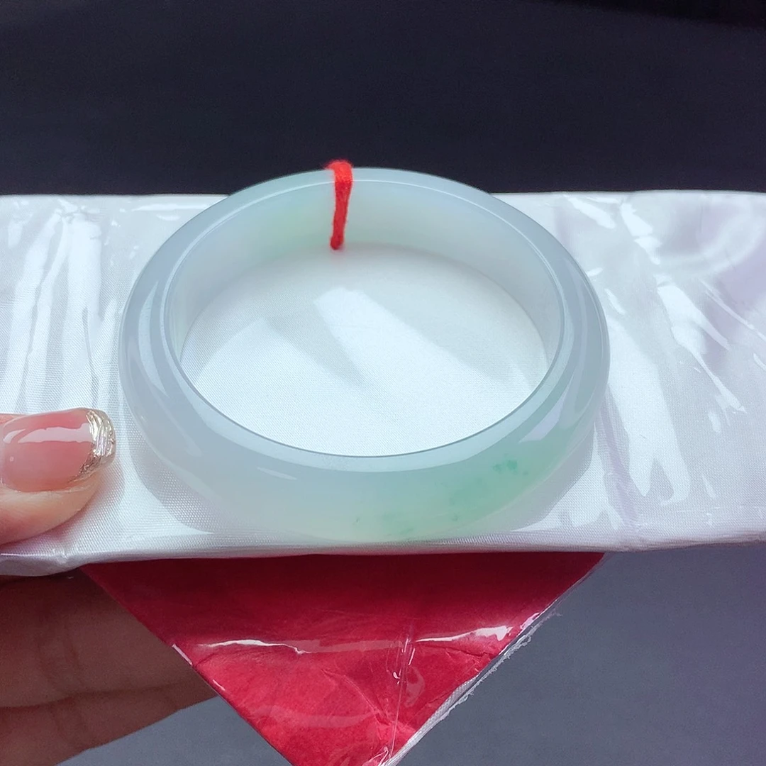 【闪购商品】翡翠手镯未镶嵌小****～a 86303