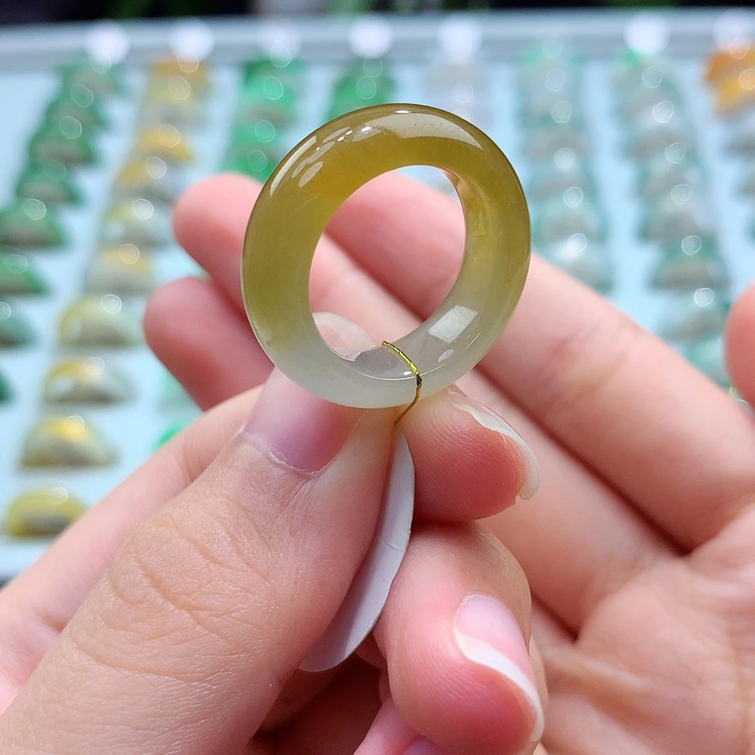 翡翠戒指未镶嵌1213圈