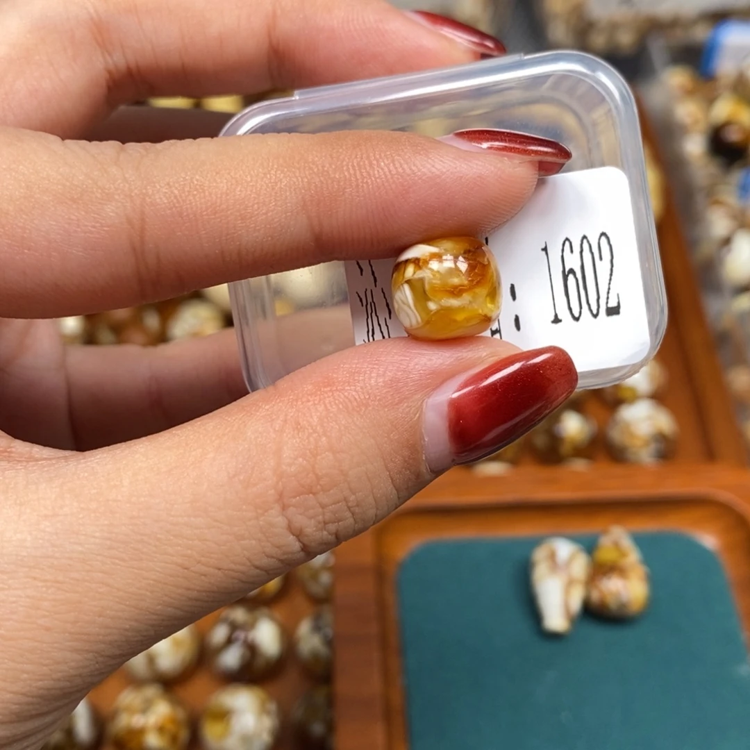 猴头核桃把件沁色圆珠老型1602