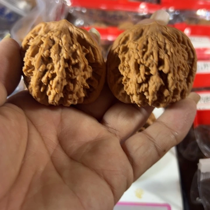 吊坠文玩核桃麦虎