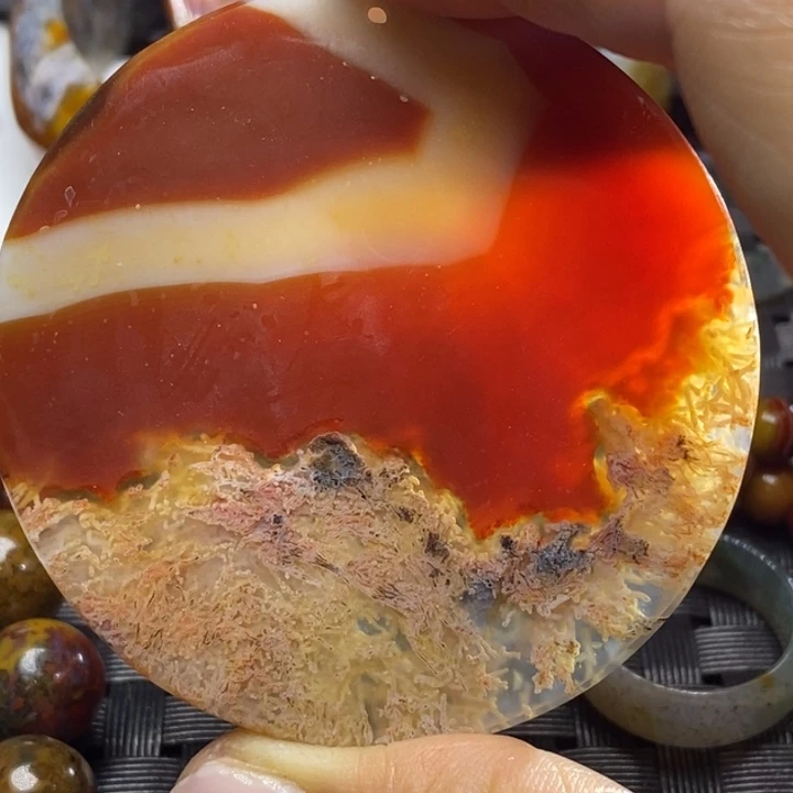 玛瑙/玉髓颈饰未镶嵌溪**潺