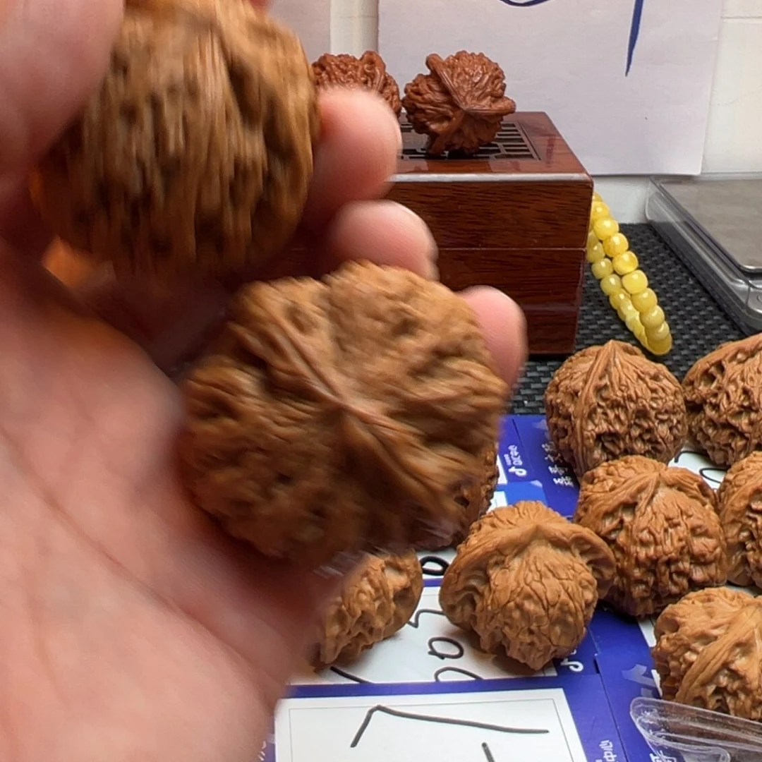 文玩核桃把件o*O元宝