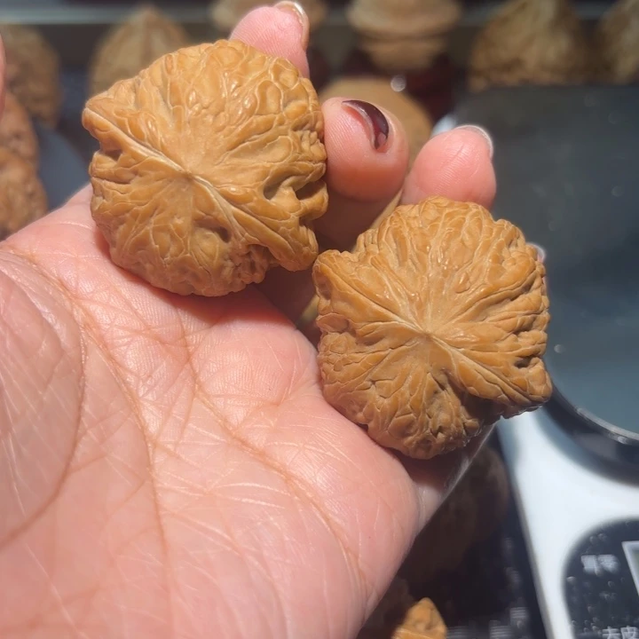 文玩核桃把件39全品铁锤