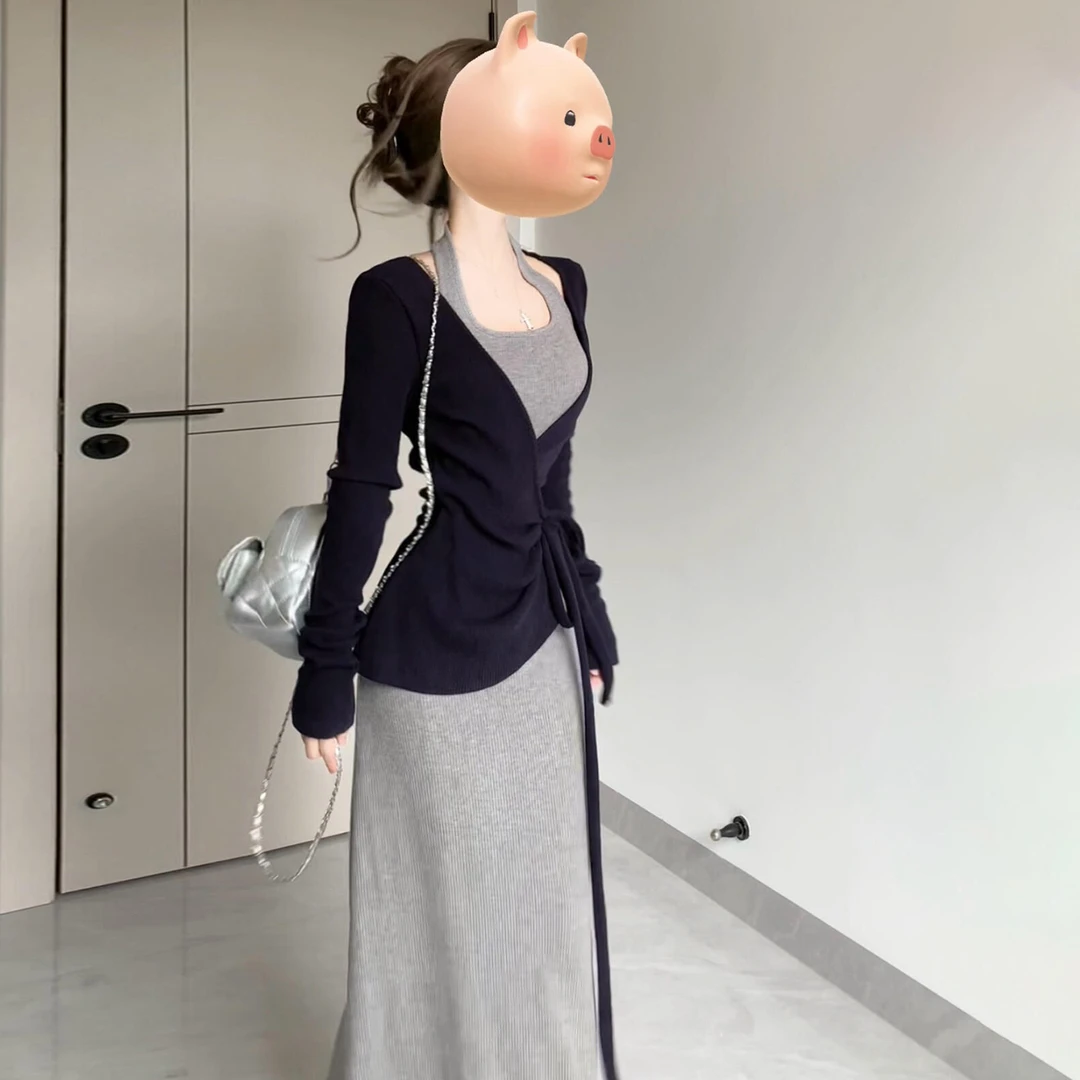 法式灰色挂脖吊带连衣裙子女2025早秋穿搭一整套气质包臀长裙1748