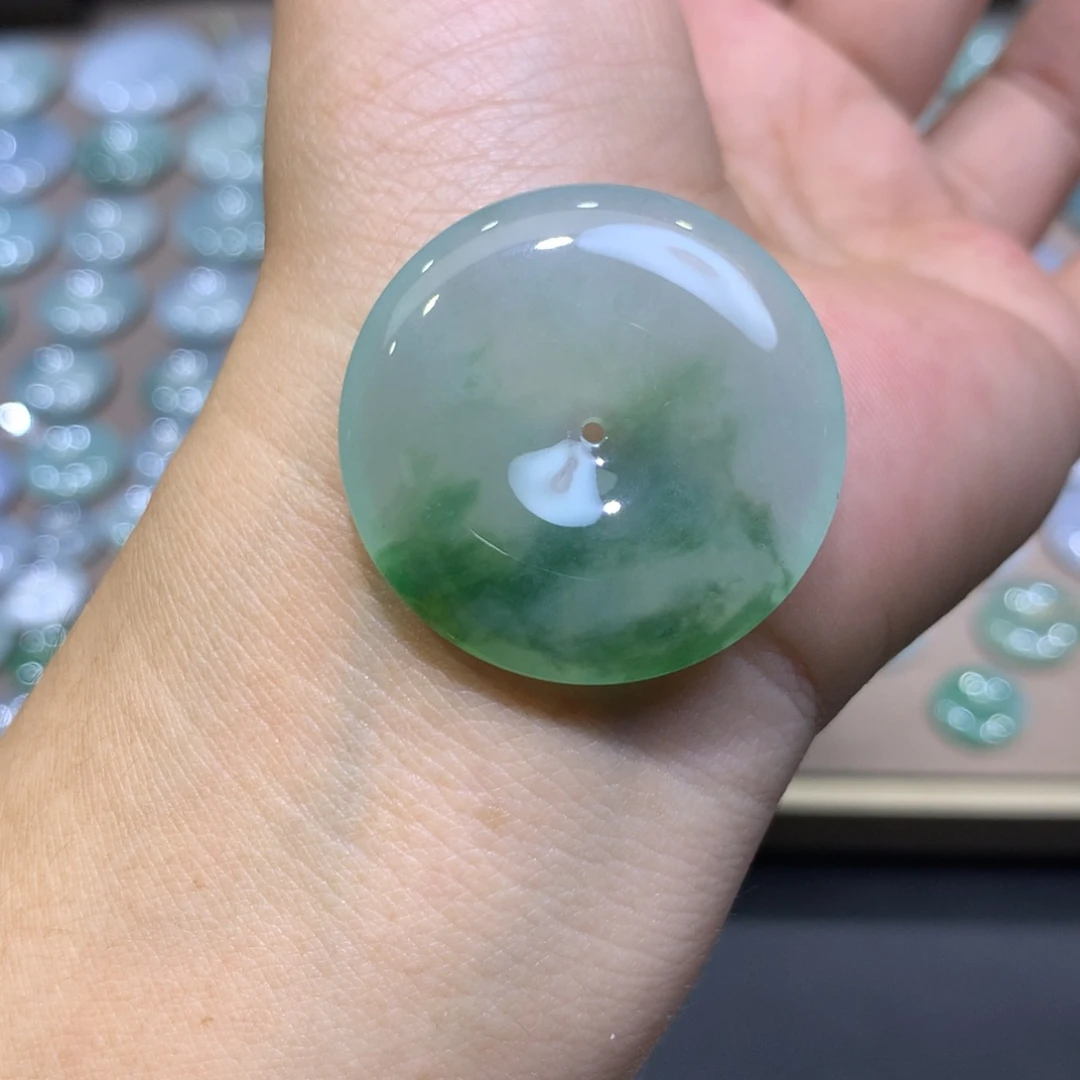 翡翠未镶嵌颈饰平安扣32.5*5.7