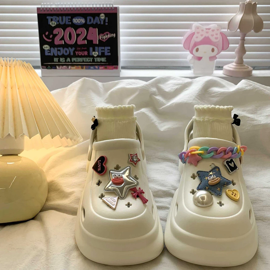 原创厚底可爱舒适洞洞鞋女2024年夏季时尚休闲踩屎感包头拖鞋外穿