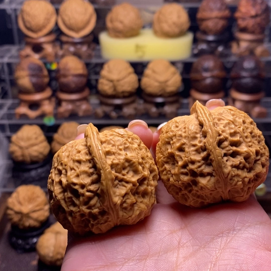 文玩核桃把件Z32虎头元宝40尺