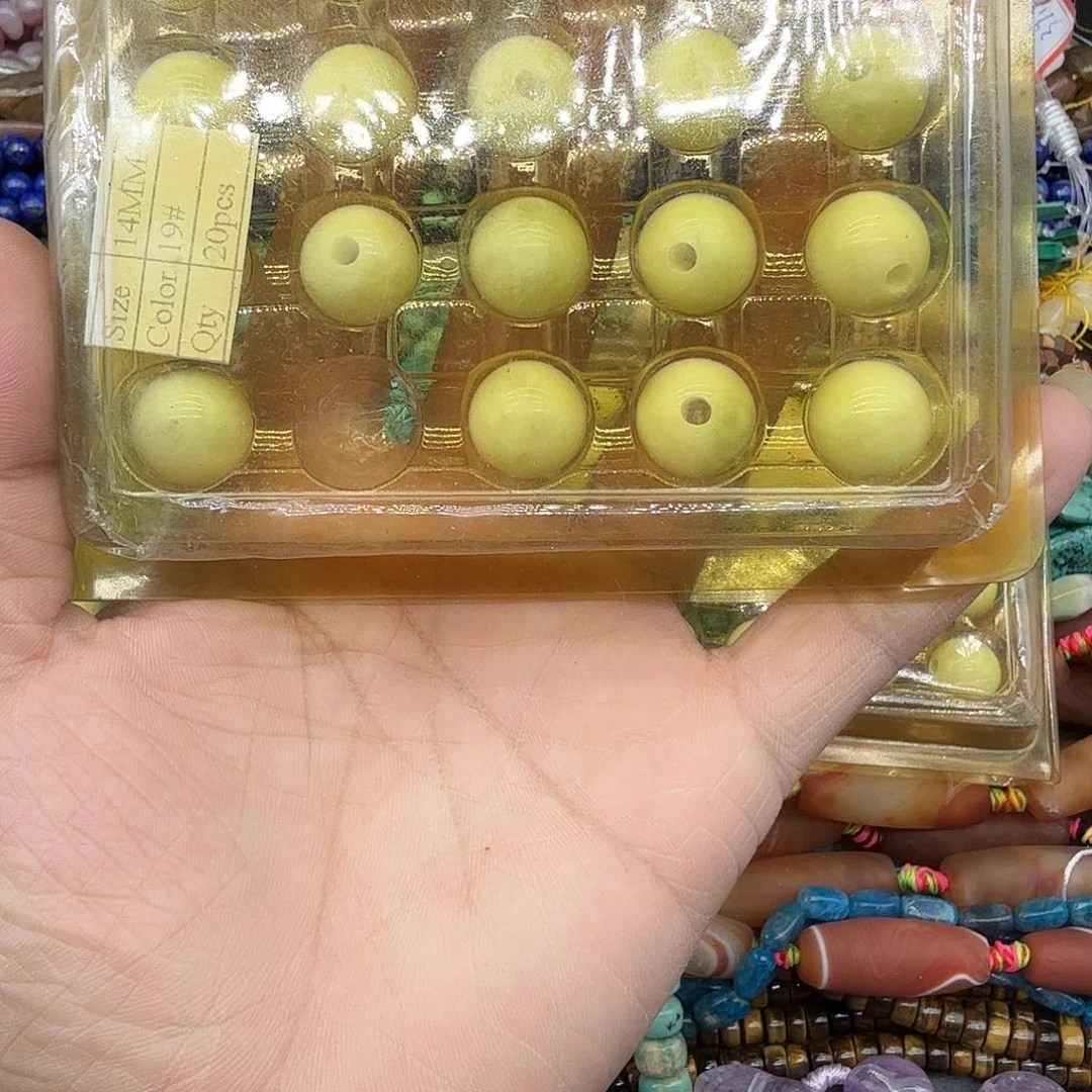 未镶嵌水晶珠宝半成品19颗珠子一盒