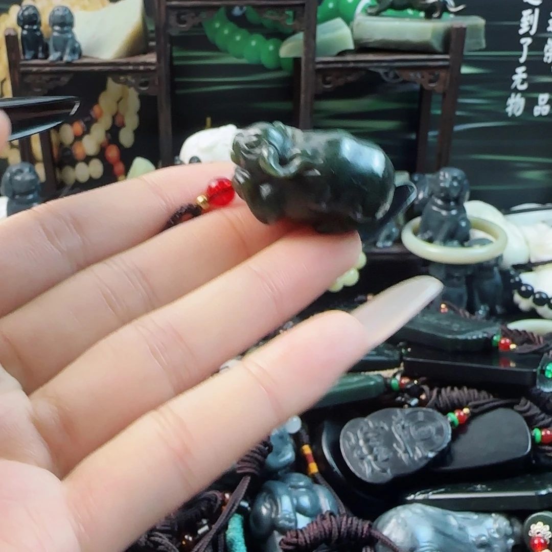 和田玉（糖玉）未镶嵌颈饰