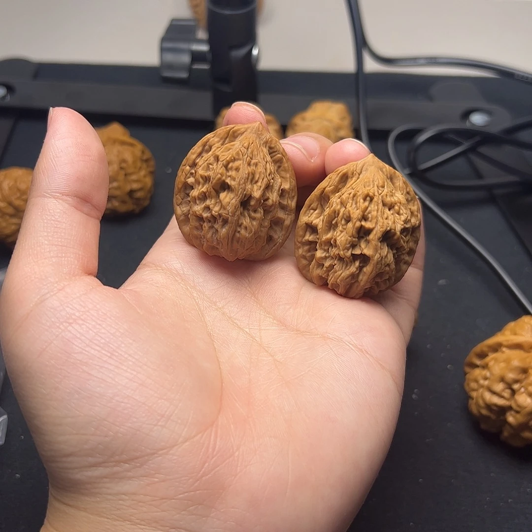 文玩核桃把件虎头