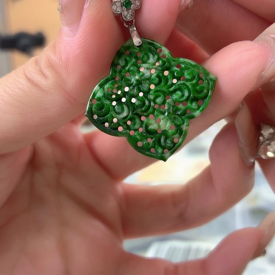 翡翠银S925镶嵌颈饰翡翠