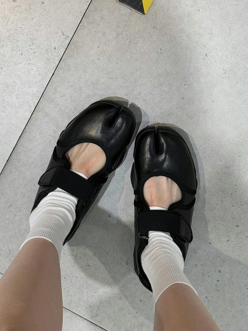 诗歌兰女鞋2025年秋新款真皮分趾鞋女时尚百搭休闲复古玛丽珍单鞋