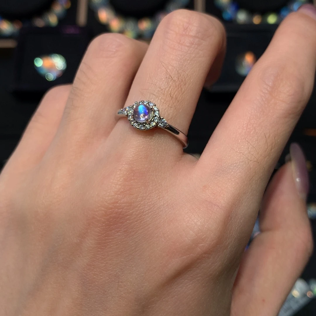 起***_月光石戒指银S925镶嵌