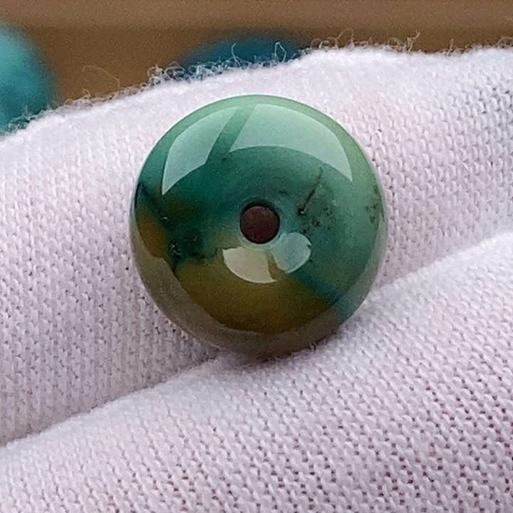 绿松石未镶嵌珠宝奇石12