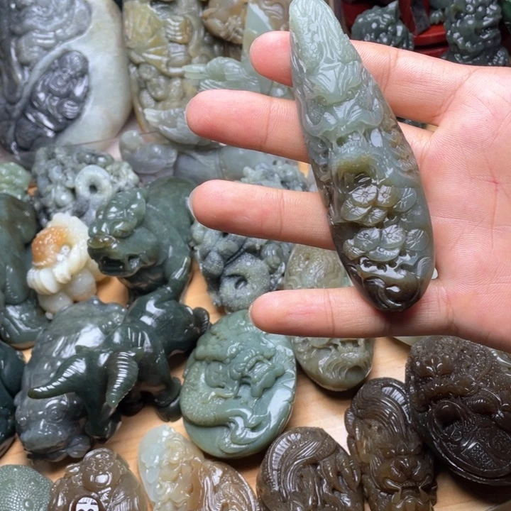 和田玉未镶嵌挂件